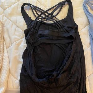 Lululemon workout top